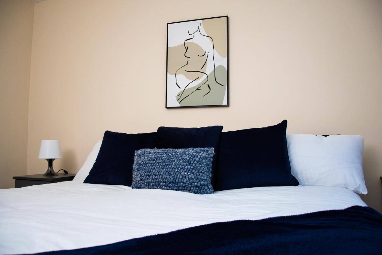 Xb Property - Comfy House Perfect For Families Contractors Relocators West Bromwich Exteriér fotografie